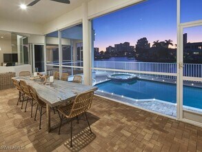 4419 Crayton Rd in Naples, FL - Building Photo - Building Photo