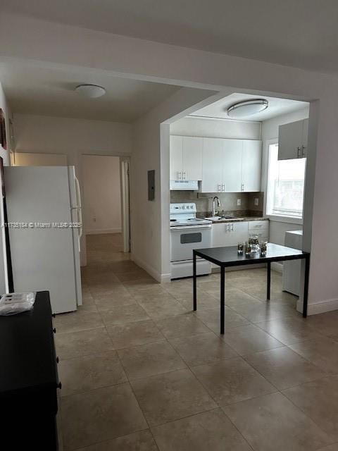 4152 SW 13th St, Unit 7 in Miami, FL - Foto de edificio - Building Photo