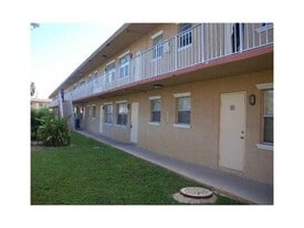 101 NE 41st St in Oakland Park, FL - Building Photo