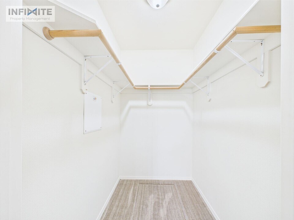 1112 Longbow Ln in Bozeman, MT - Building Photo