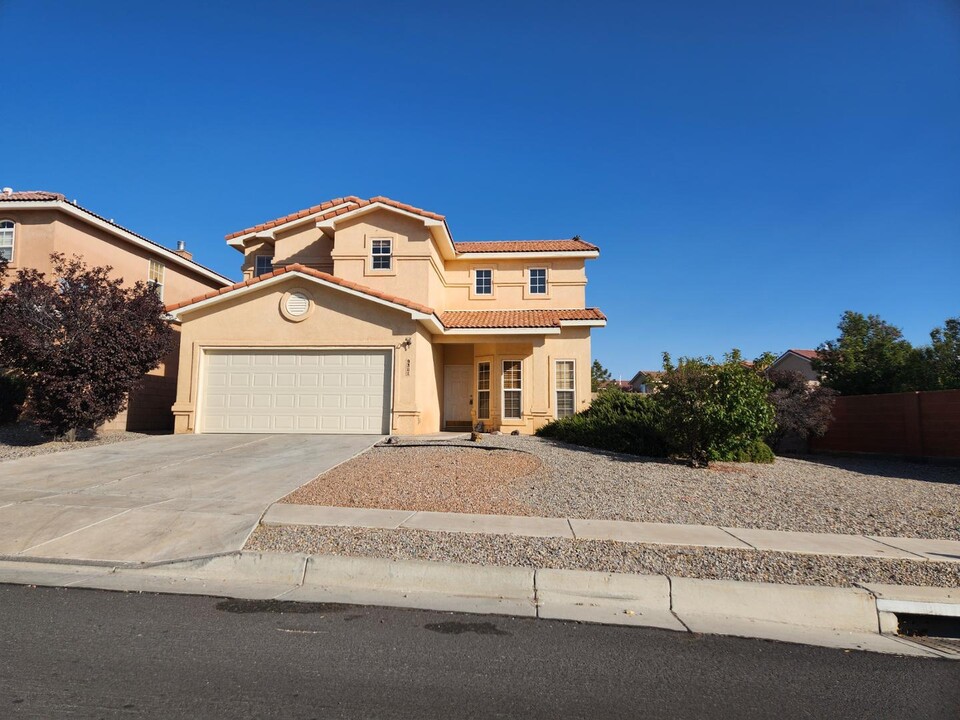 9301 Endee Rd NW in Albuquerque, NM - Building Photo