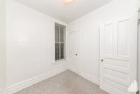 3035 N Southport Ave, Unit 2F photo'
