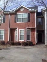 2311 Nicole Dr in Hampton, GA - Building Photo