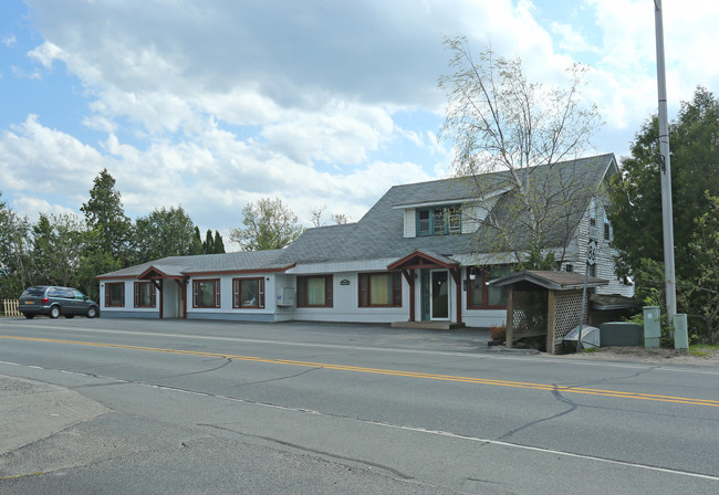 2800 Wilmington Rd in Lake Placid, NY - Building Photo - Building Photo