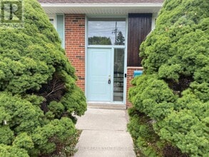 1665 Kipling Ave in Toronto, ON - Building Photo - Building Photo