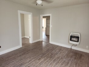 706 Ash St in Clarksville, AR - Building Photo - Building Photo