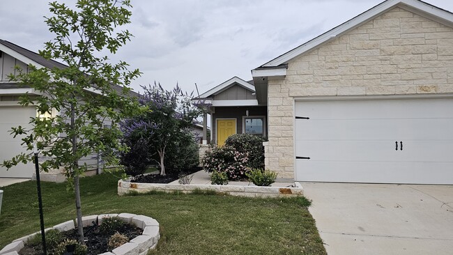 7863 Abbey Pl in San Antonio, TX - Foto de edificio - Building Photo