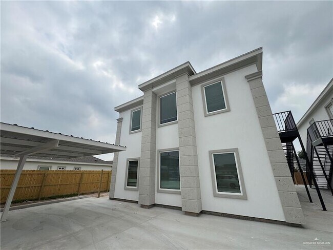 property at 1612 Canelo Dr