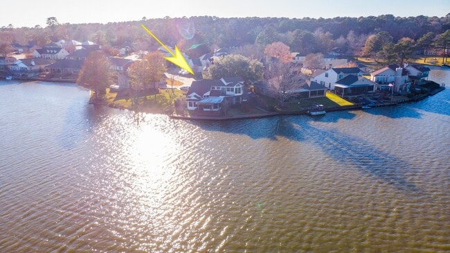 property at 1511 W Lake Shore E