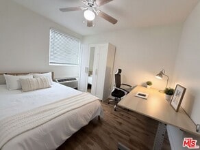 1254 W 37th Dr in Los Angeles, CA - Building Photo - Building Photo