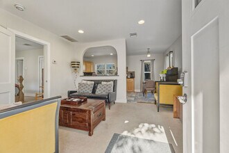 512 Bouldin Ave, Unit SI ID1492689P in Austin, TX - Building Photo - Building Photo