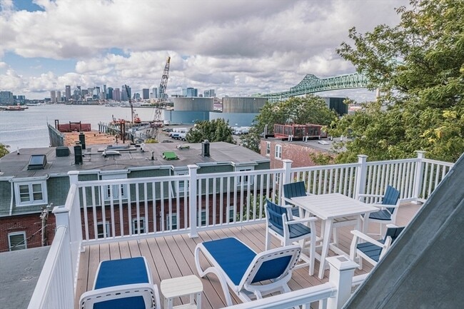33 Medford St, Unit 6 in Chelsea, MA - Building Photo - Building Photo