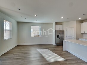 133 Nico Azalea Ln in Henderson, NV - Building Photo - Building Photo