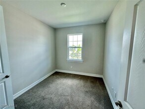 881 Enbrook Lp in Naples, FL - Building Photo - Building Photo