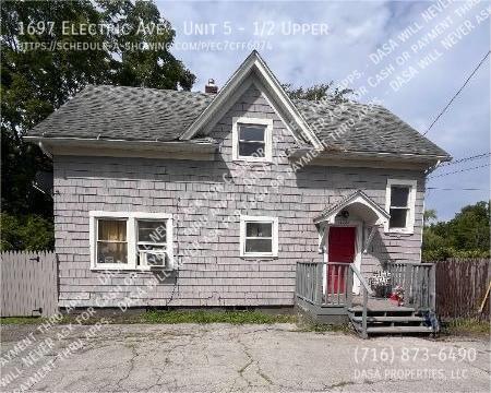 1697 Electric Ave in Lackawanna, NY - Building Photo