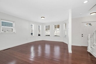 12 Broadway St in Westford, MA - Building Photo - Building Photo