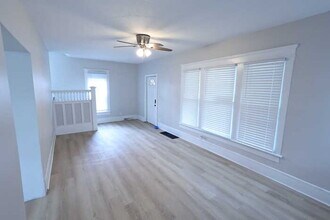 686 East Ave in Akron, OH - Building Photo - Building Photo