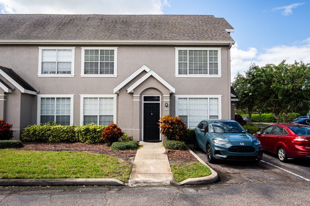 8973 Lee Vista Blvd in Orlando, FL - Building Photo