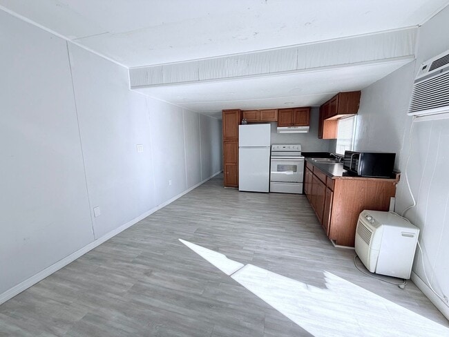 607 49th Ave Terrace W in Bradenton, FL - Building Photo - Building Photo