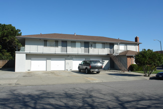 3977 Rhoda Dr in San Jose, CA - Foto de edificio - Building Photo