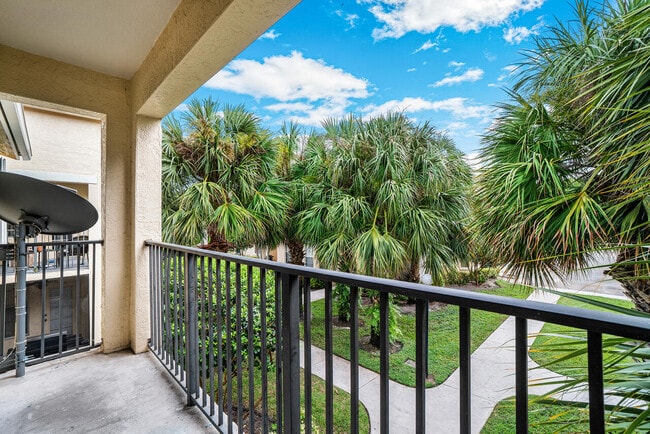 1503 Belmont Pl in Boynton Beach, FL - Building Photo - Building Photo