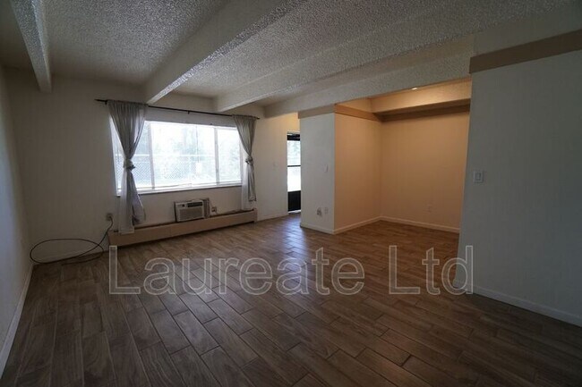 800 W Belleview Ave in Englewood, CO - Building Photo - Building Photo