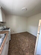 110 Pine St in Port Allen, LA - Building Photo - Building Photo