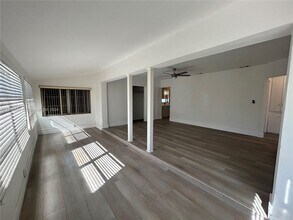 201 E 43rd St-Unit -201 E 43rd St unit 0 (A11702945) in Hialeah, FL - Building Photo - Building Photo