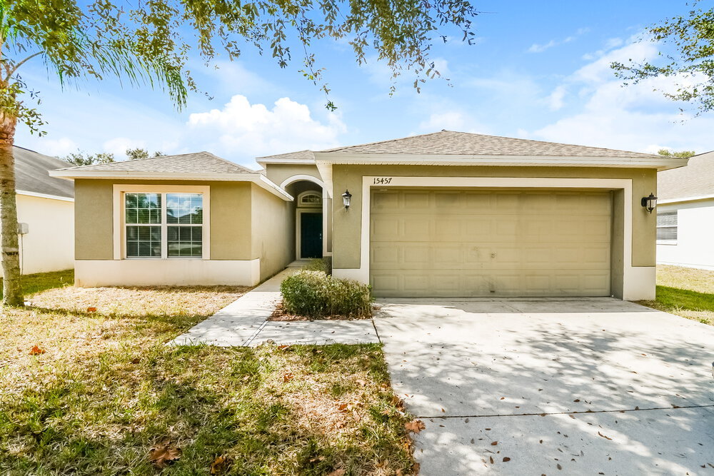 15457 Long Cypress Dr in Ruskin, FL - Building Photo