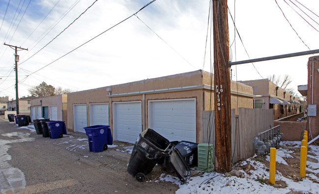 1307-1311 Silver Ave SW in Albuquerque, NM - Foto de edificio - Building Photo