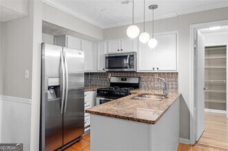 2045 Brian Way in Decatur, GA - Building Photo - Building Photo