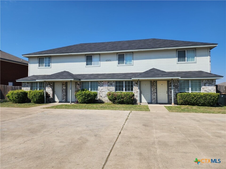 4301 Alan Kent Dr in Killeen, TX - Building Photo