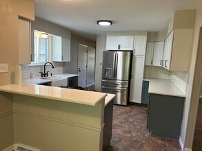 7 Dana Dr in Florissant, MO - Foto de edificio - Building Photo