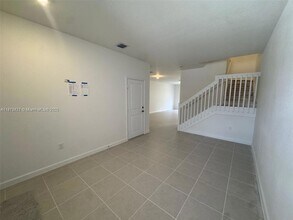 2516 SE 27th Dr in Homestead, FL - Building Photo - Building Photo