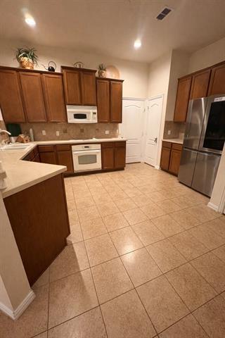 8708 Iron Horse Dr in Irving, TX - Building Photo - Building Photo