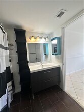 9701 Fontainebleau Blvd in Miami, FL - Building Photo - Building Photo