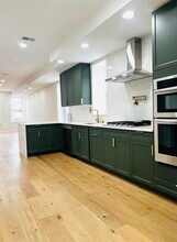 116 Thomas St NW in Washington, DC - Foto de edificio - Building Photo