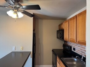 5 Villa Verde Dr in Buffalo Grove, IL - Foto de edificio - Building Photo