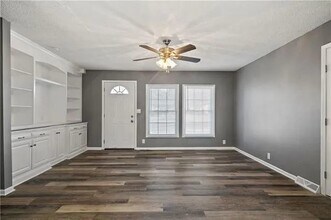 8609 Everett St in Raytown, MO - Building Photo - Building Photo