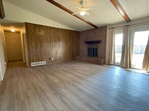 5919 16th St in Lubbock, TX - Building Photo - Building Photo