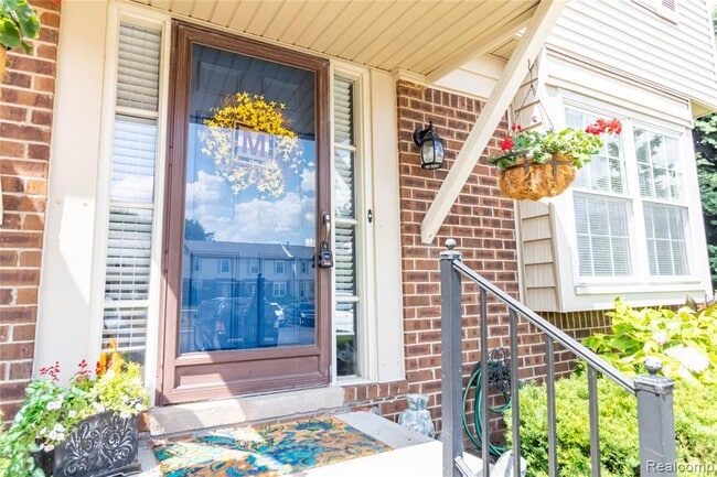 24483 Bashian Dr in Novi, MI - Building Photo - Building Photo