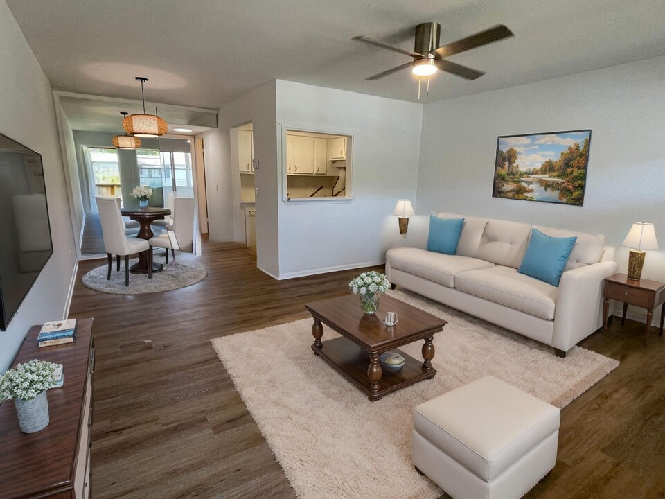 49 Sussex B in West Palm Beach, FL - Building Photo