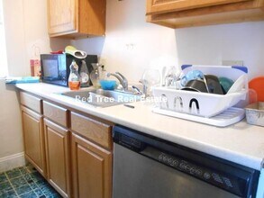 40 Orchard Rd, Unit 1 in Brookline, MA - Building Photo - Building Photo