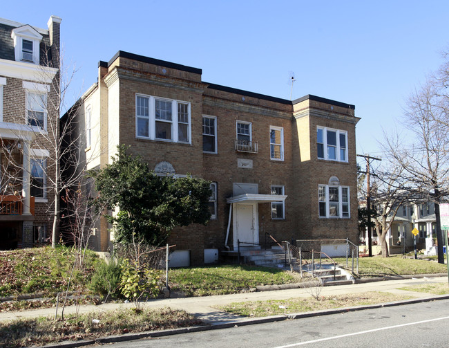 4226 7th St NW in Washington, DC - Building Photo - Building Photo