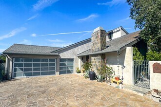 1344 Marianna Rd in Pasadena, CA - Building Photo - Building Photo