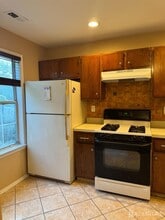 286 Palombi Ct in East Brunswick, NJ - Building Photo - Building Photo