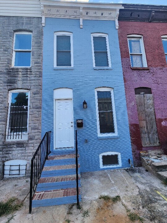 532 S Smallwood St in Baltimore, MD - Building Photo