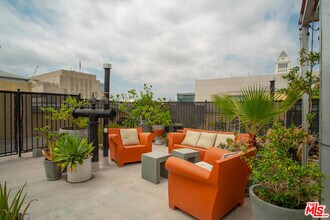 108 W 2nd St in Los Angeles, CA - Building Photo - Building Photo