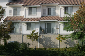 Villa Paloma Senior Apartments in San Juan Capistrano, CA - Building Photo - Building Photo