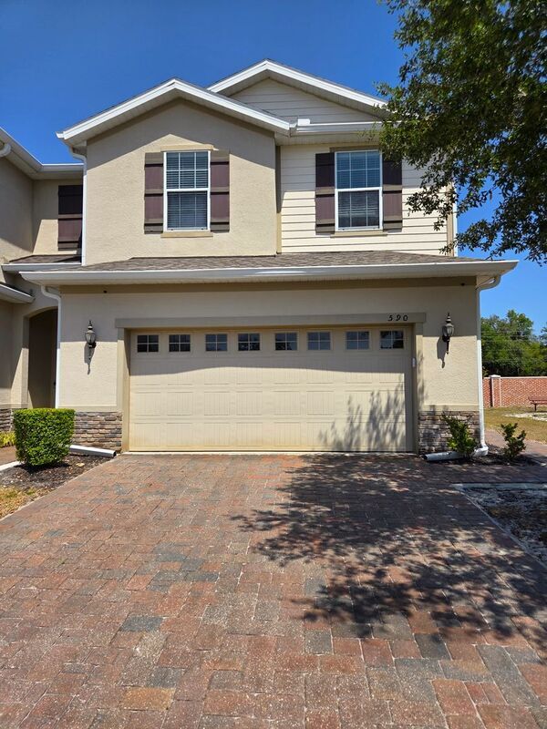 property at 590 Prospect Point